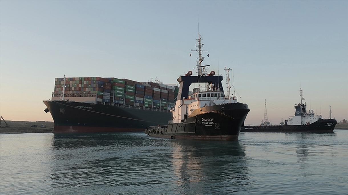 Blocage du canal de Suez: l’Egypte réclame un dédommagement de 916 millions de dollars