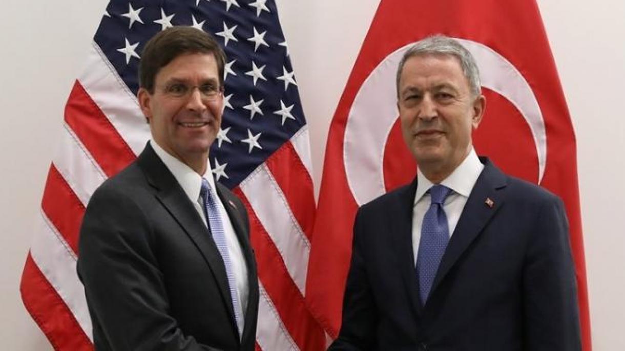 وزرای دفاع ترکیه و امریکا صحبت تلفنی انجام دادند