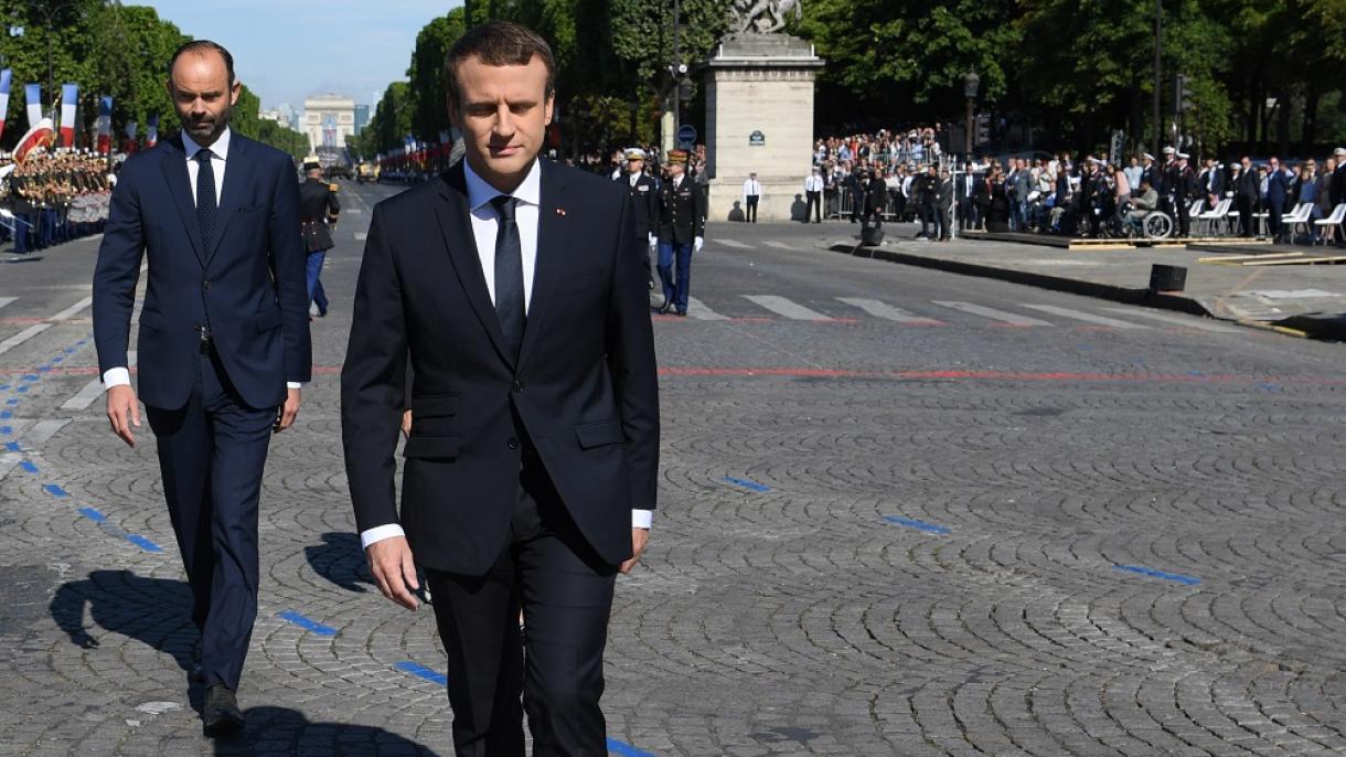 La popularité de Macron et Philippe en forte baisse (sondage)