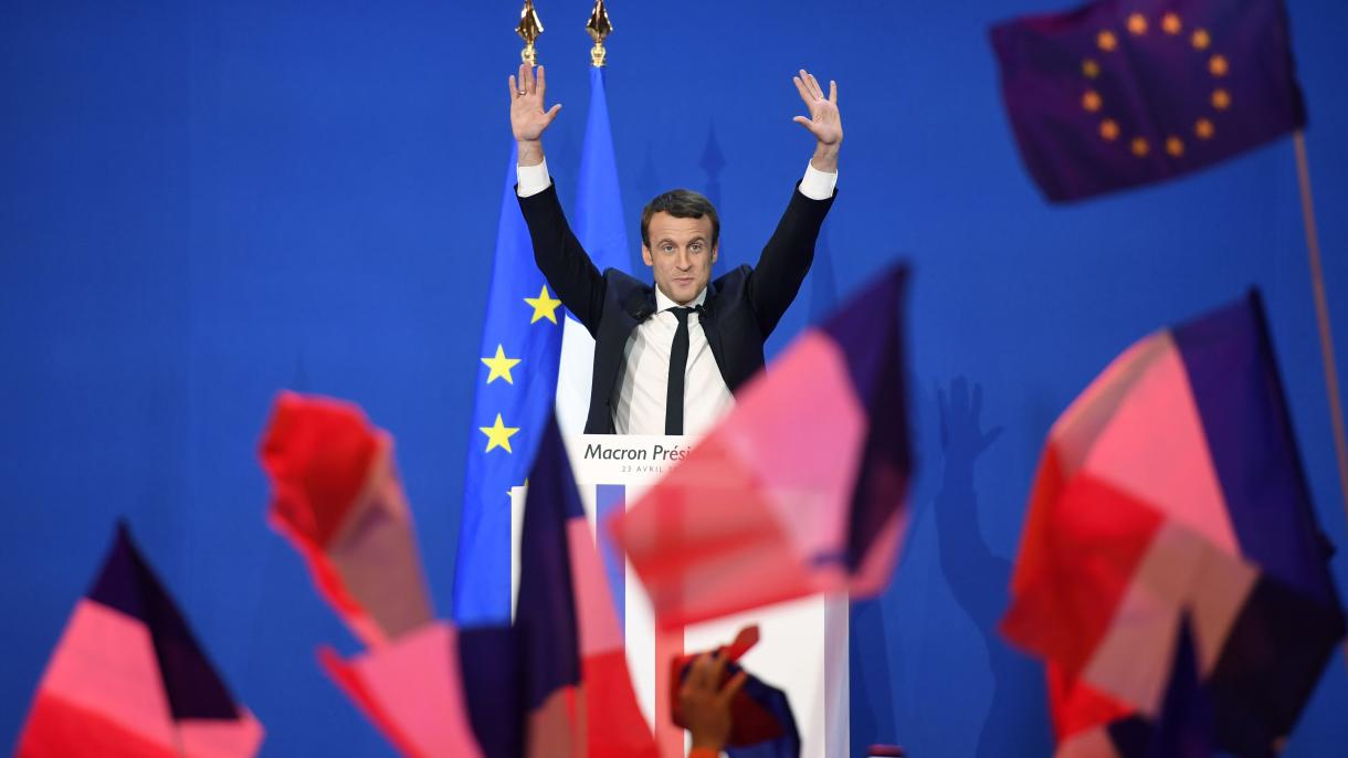 macron fransa.jpg