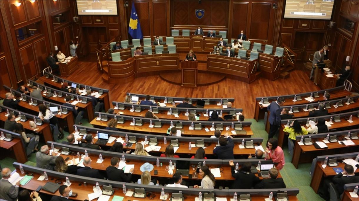 Kosova Meclisi_tartışma_Sırbistanla görüşmeler.jpg