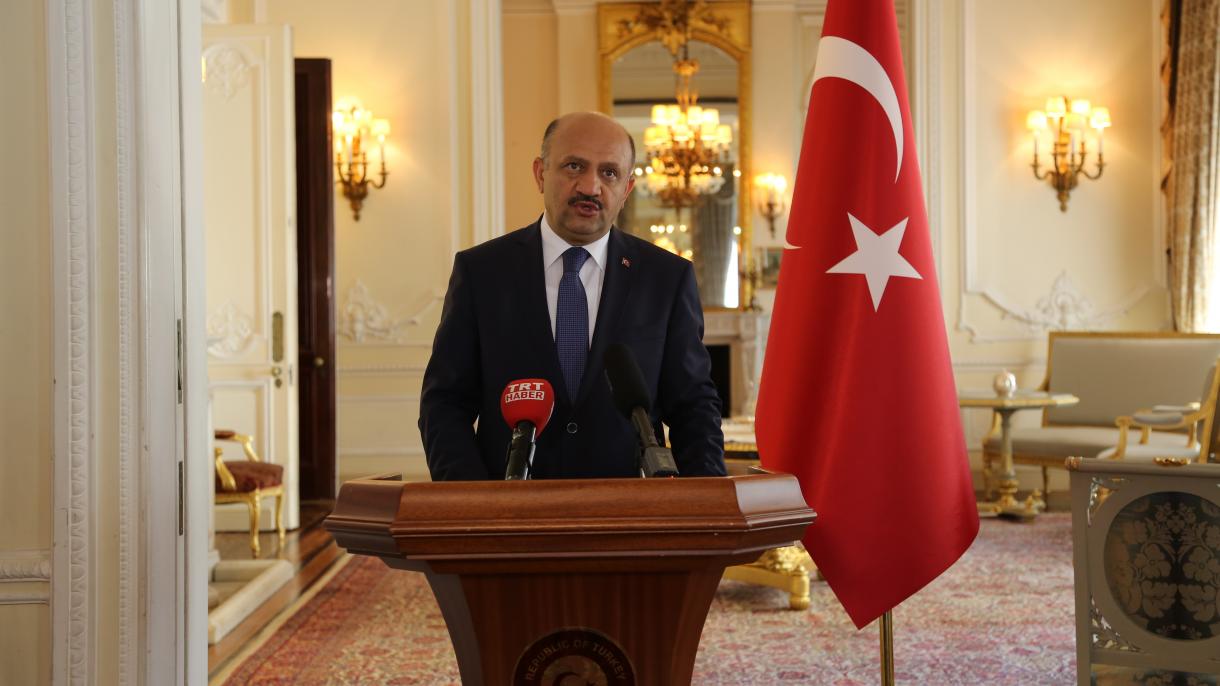 وزیر دفاع ترکیه: جنگنده های ترکیه آماده انجام ماموریت هستند