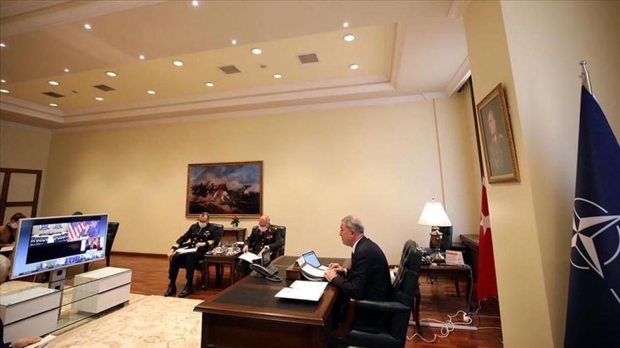وزیر دفاع تورکیه در نشست ویدئویی ناتو شرکت کرد