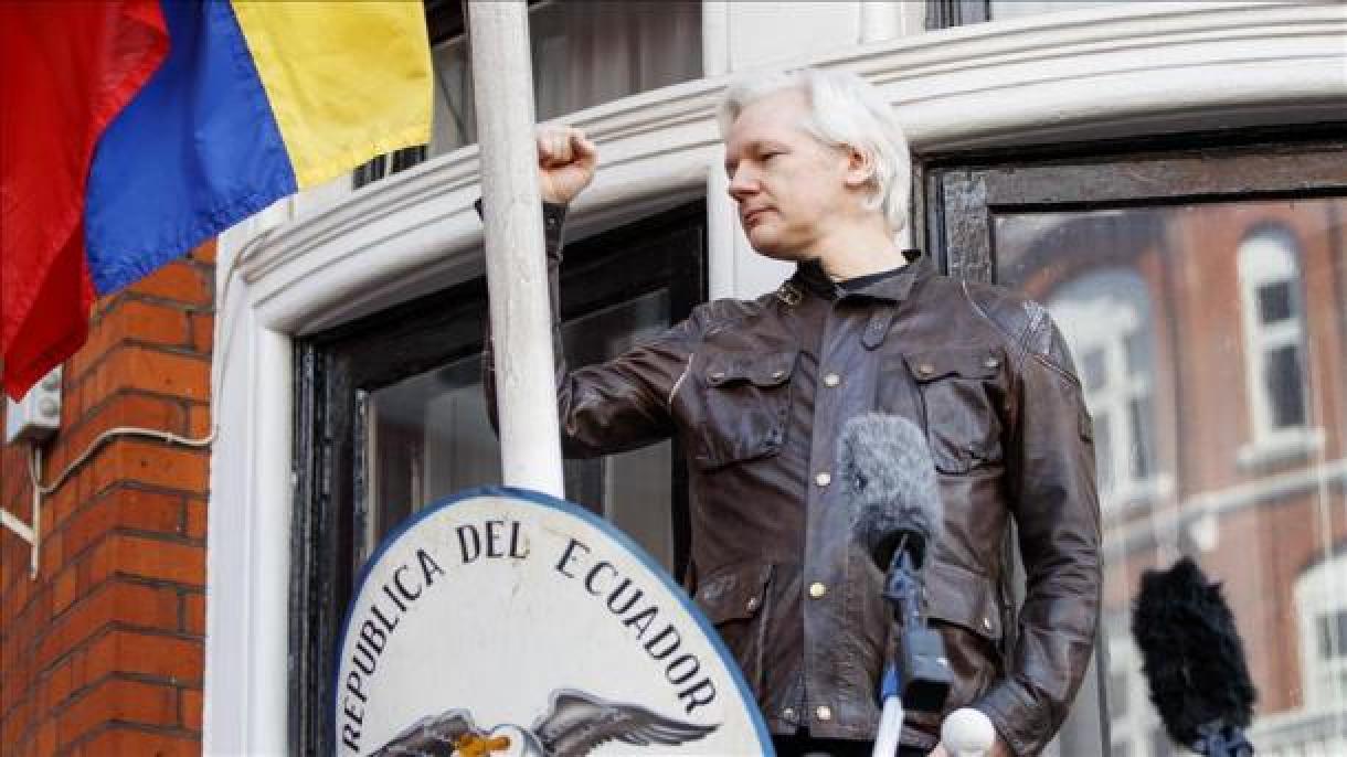 Julian Assange completa seis anos na Embaixada do Equador em Londres