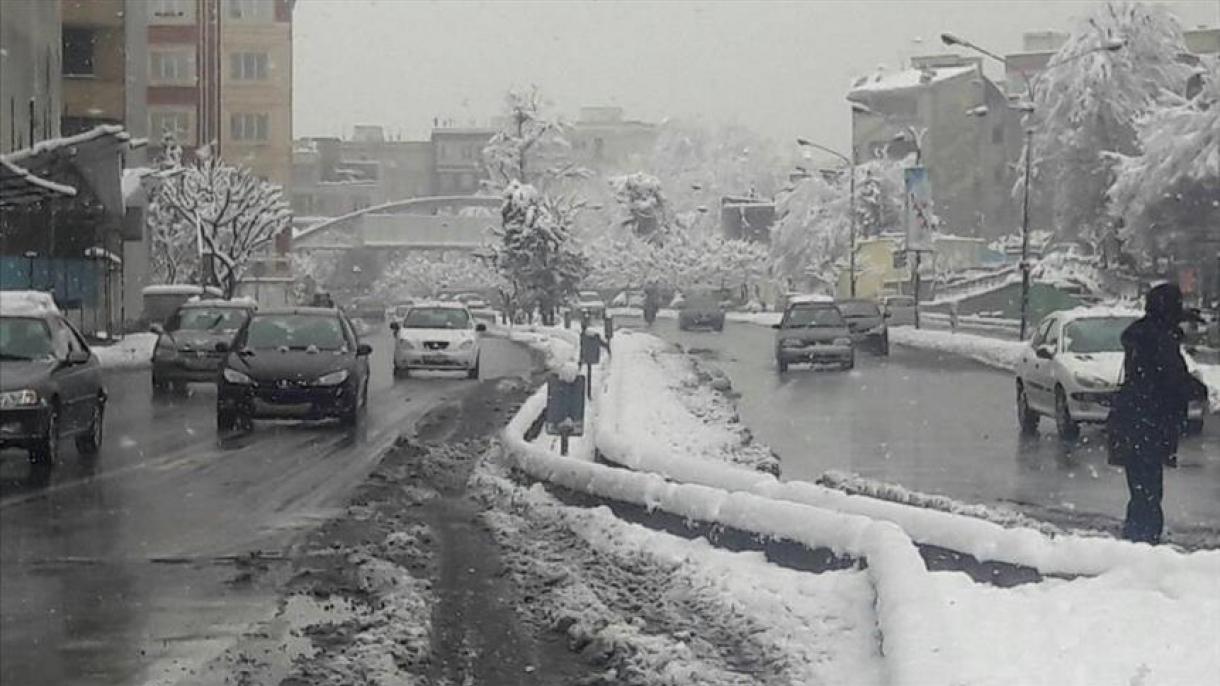 Intensa nevada en Irán: están cerradas escuelas, oficinas e instituciones estatales