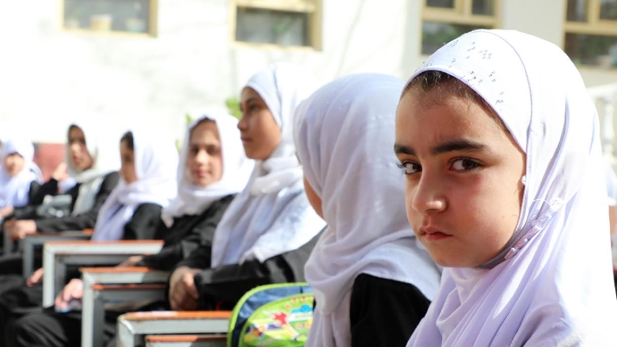 Түркия Афганистандагы кыз балдардын билим алуусун улантуусун каалайт