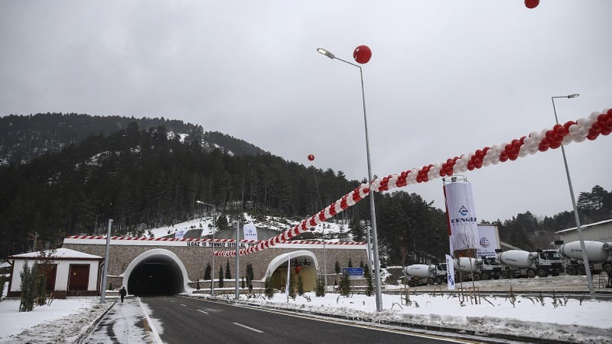Inauguran otro proyecto colosal: el “Túnel Ilgaz de Independencia del 15 de Julio”