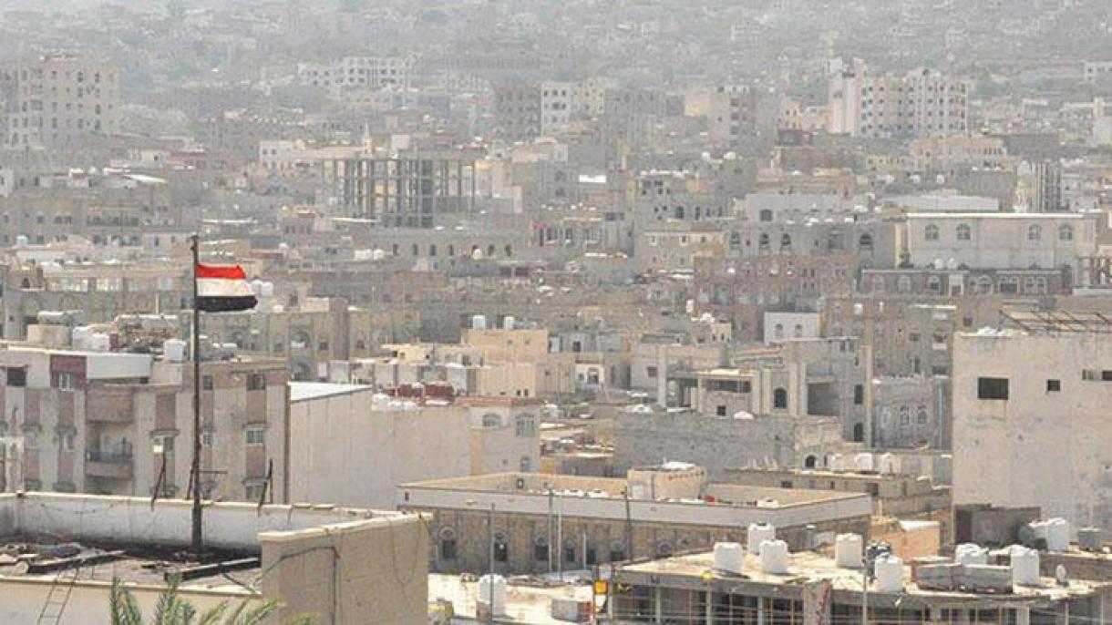 Nuevos ataques aéreos matan a 4 personas en Yemen