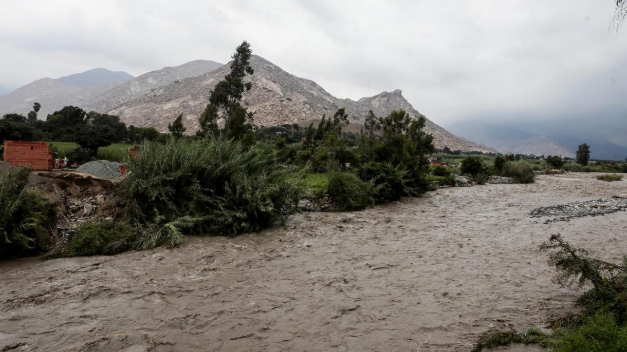 Peruban 18 régióban rendkívüli állapotot hirdettek ki az El Nino hurrikán miatt