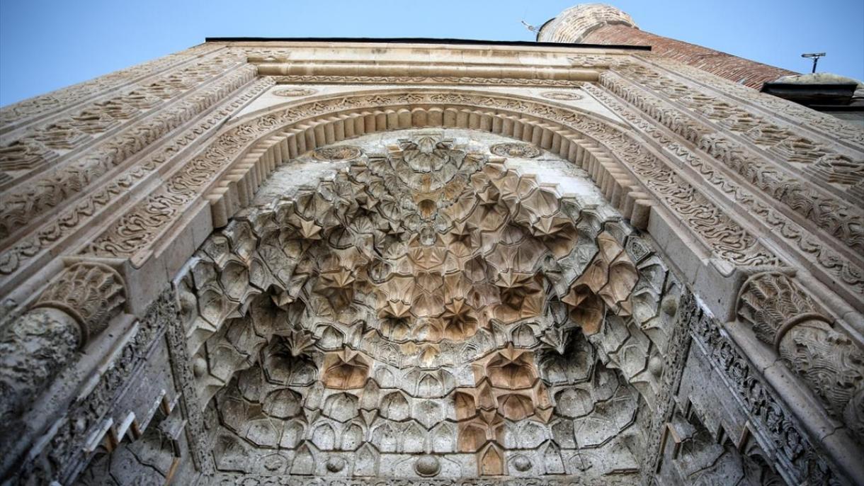 Beyşehir Eşrefoğlu Camii1.jpg