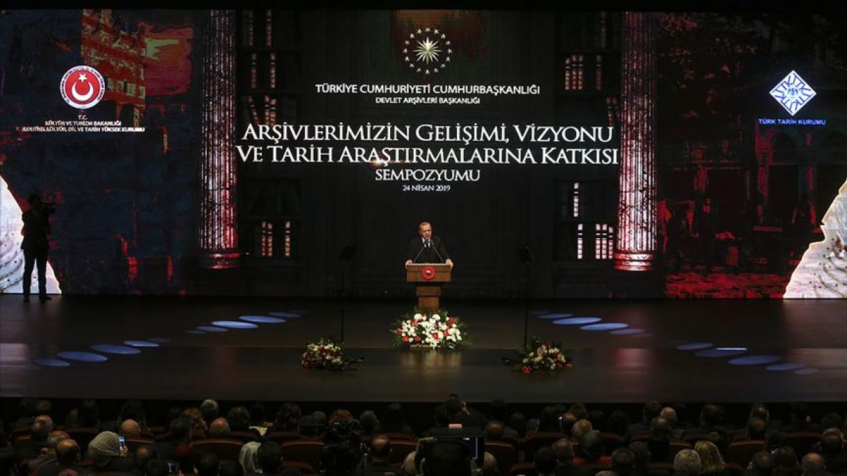 جمهور باشقانی اردوغان:"یوز مینلرله اینسانی قتله یئتیرن فرانسا تورکیهیه درس کئچه بیلمز"