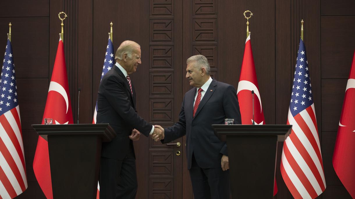 Biden somme "les forces de l’YPG de passer de l’autre côté de l’Euphrate"
