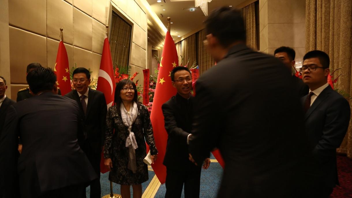 中国驻土耳其大使馆隆重庆祝国庆69周年