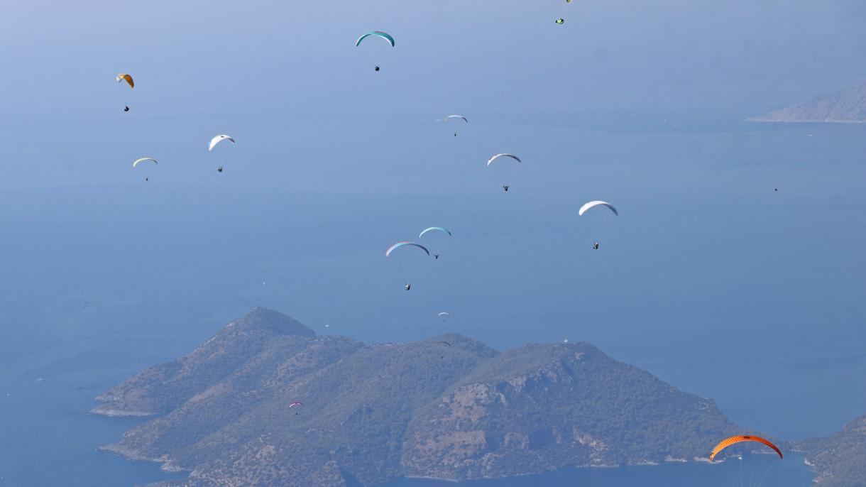 oludeniz yamac parasutu.jpg