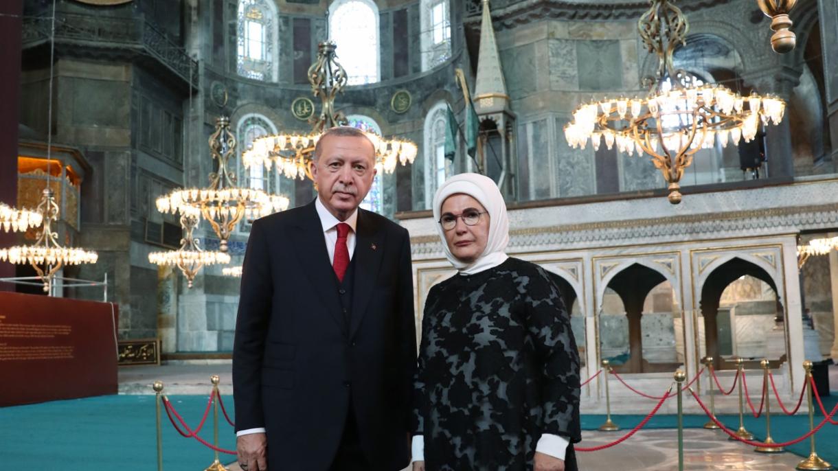 CUMHURBASKANİ AYASOFYA4.jpg