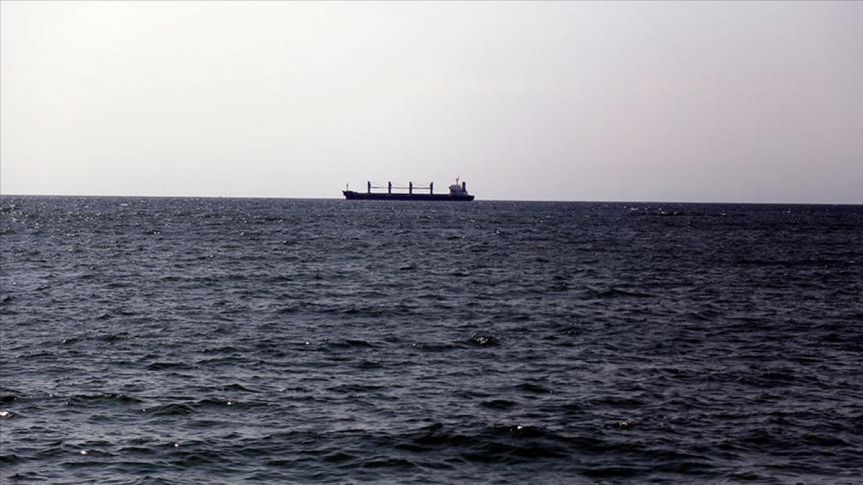 Греция орус танкерин колго түшүрдү