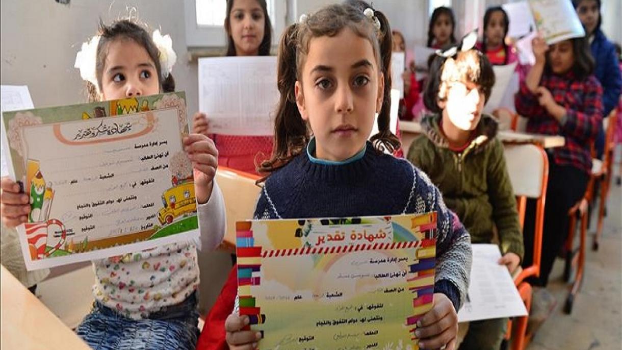 57 هزار دانش آموز پناهجوی سوری در ترکیه کارنامه تحصیلی گرفتند