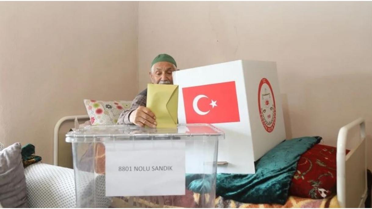 تخصیص صندوق‌های سیار رای برای معلولان و بیماران در ترکیه
