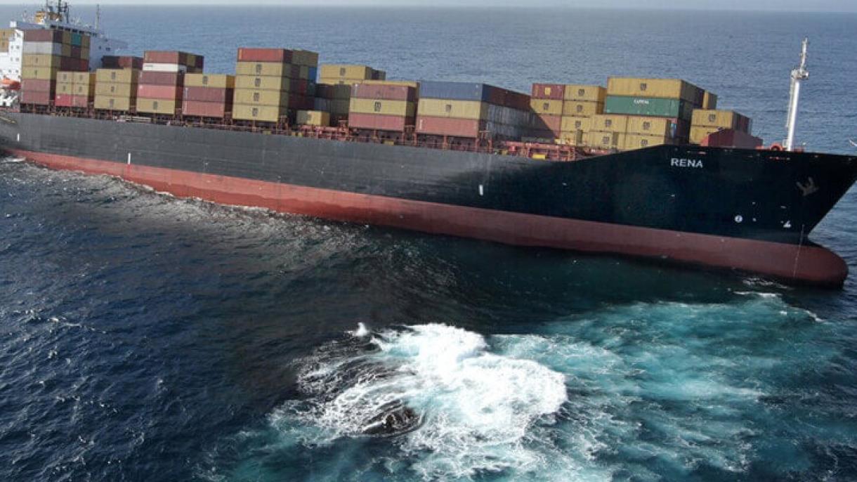کشتی باربری در مالزی غرق شد