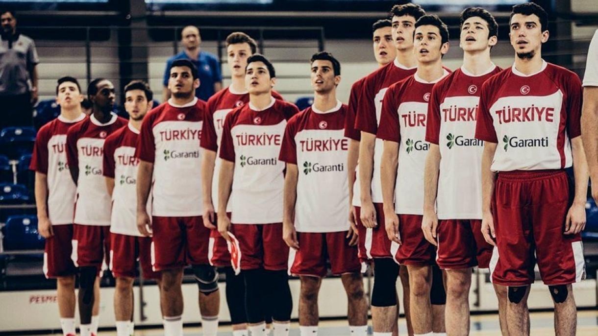 پیروزی تیم بسکتبال ترکیه بر تیم بسکتبال روسیه