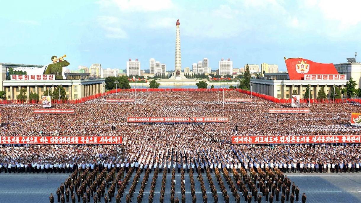 朝鲜首都平壤数十万人举行示威抗议美国
