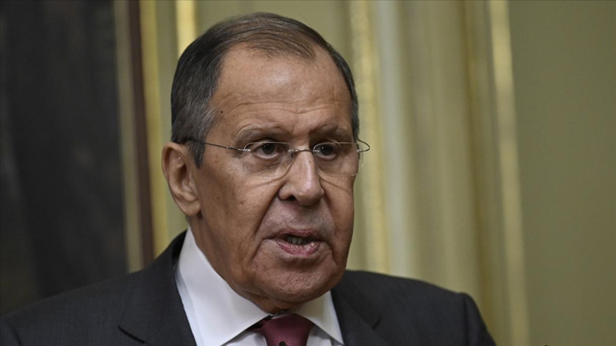 Lavrov szerint Türkiye nem fog hadihajókat átengedni a szorosokon