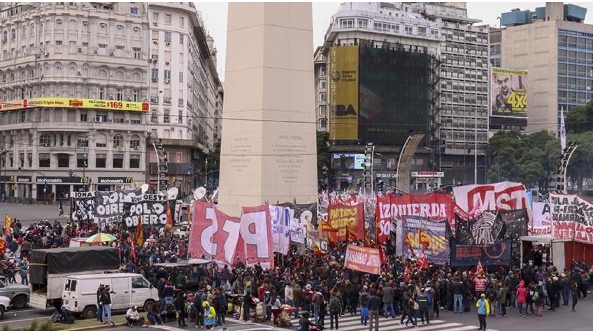 Argentina vive una masiva huelga de agricultores por 24 horas