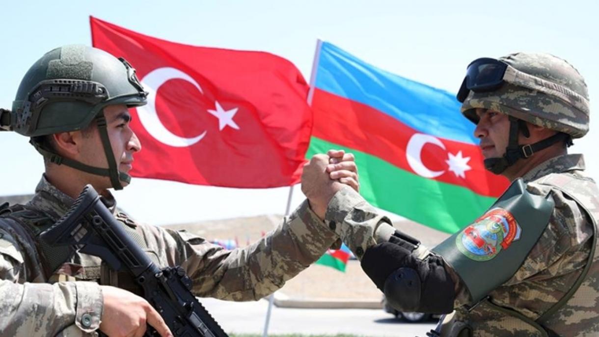 Түрк жана Азербайжан аскерлери  статикалык секирүү боюнча машыктырылды