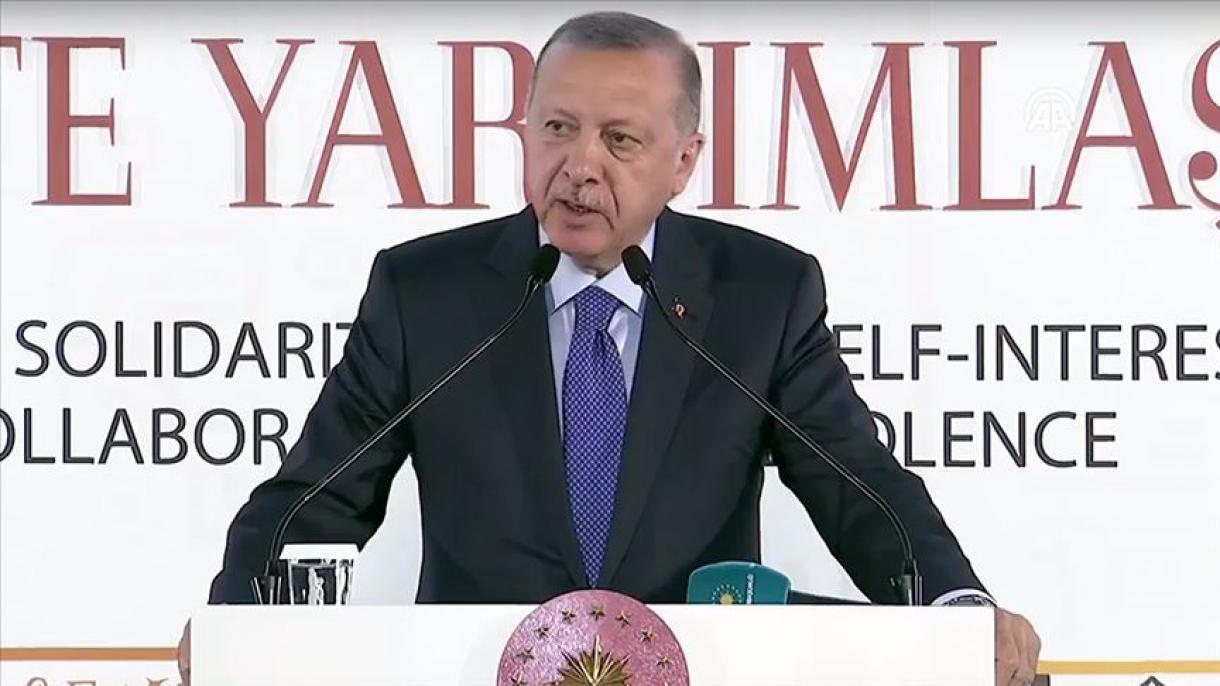 Az afrikai vallási vezetők isztambuli csúcstalálkozóján szólalt fel a török államfő
