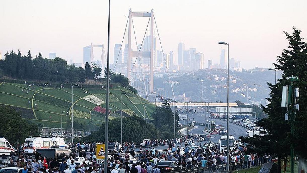 عبور و مرور در دو پل بسفر و سلطان محمد فاتح در استانبول از سر گرفته شد