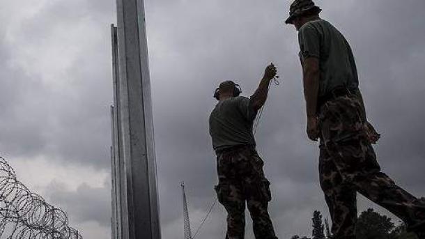 Migranti afgani la frontiera Macedoniei