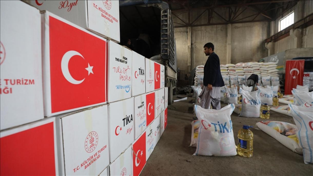 土耳其向阿富汗600户家庭分发援助物资