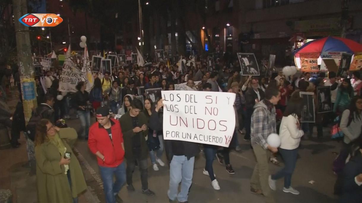 哥伦比亚学生举行和平游行