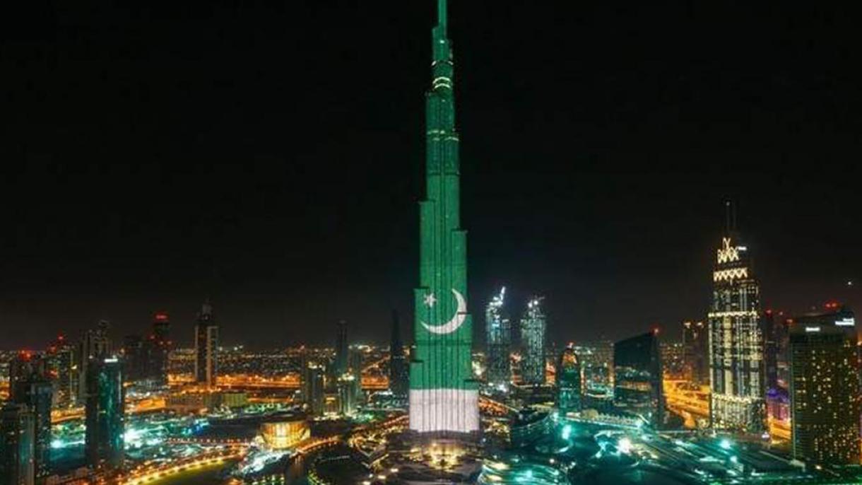 یوم پاکستان:دنیا کی بلند ترین عمارت سبز ہلالی پرچم سےمنور کی گئی