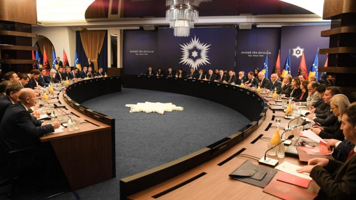 Kosova-Arnavutluk ortak bakanlar kurulu toplantısı_2018_10.jpg