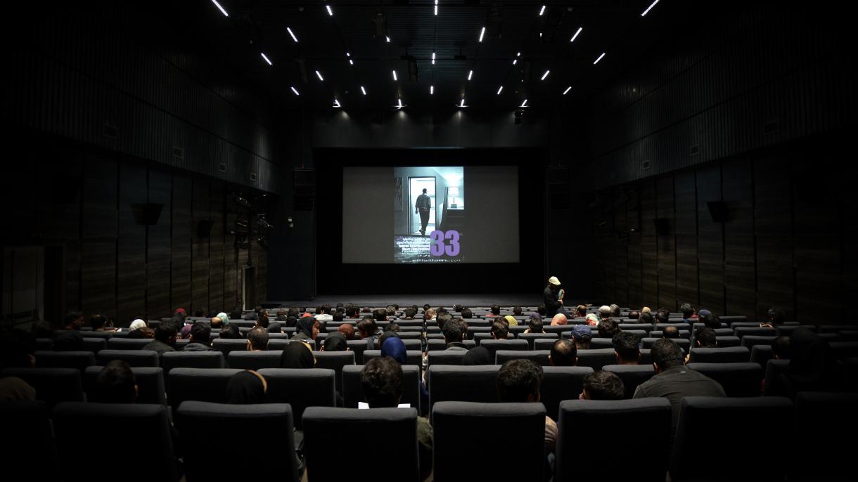 Halkara Tähran gysga metražly kino film festiwaly dowam edýär