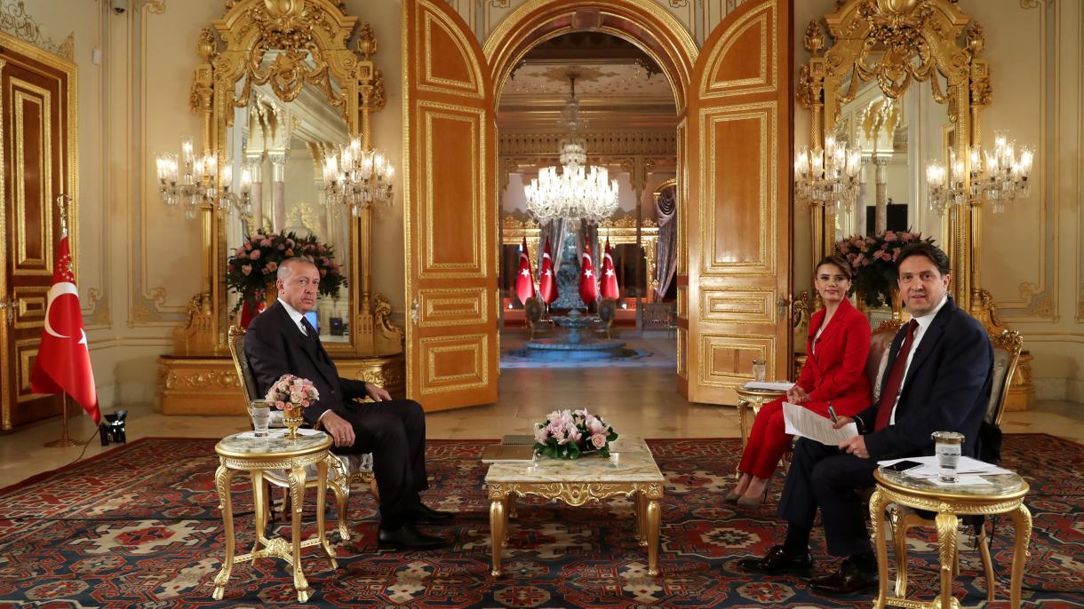 Erdogan: Ayasofya bi mogla dobiti status džamije u koju je ulaz besplatan