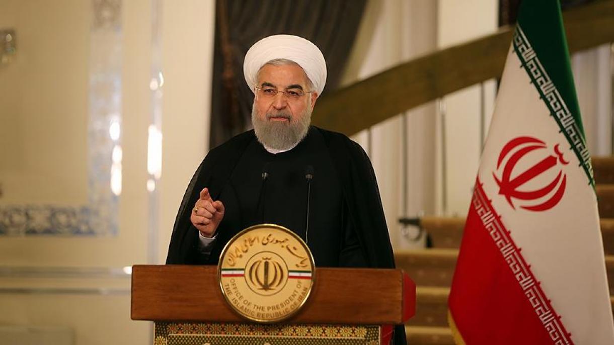 Rohani fustige Macron et Trump sur le nucléaire