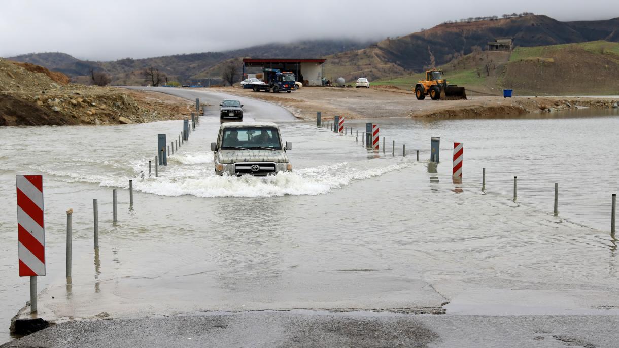 Banjir di Irak Manggangu Aktivitas Warga Setempat