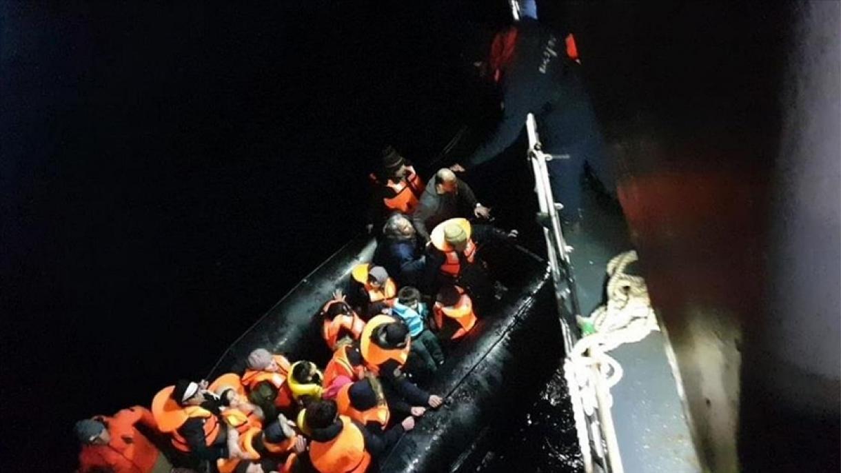نجات 27 مهاجر غیرقانونی از خطر مرگ  توسط گارد ساحلی ترکیه