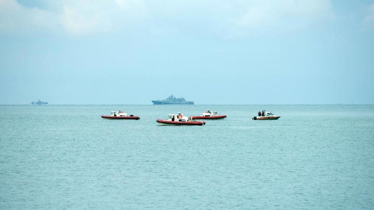 Пронајдени делови на рускиот воен авион кој падна во Црното море