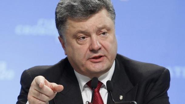 Porosenko elárulta, hogy a Krímbe utazott tárgyalni a félsziget elcsatolása előtt