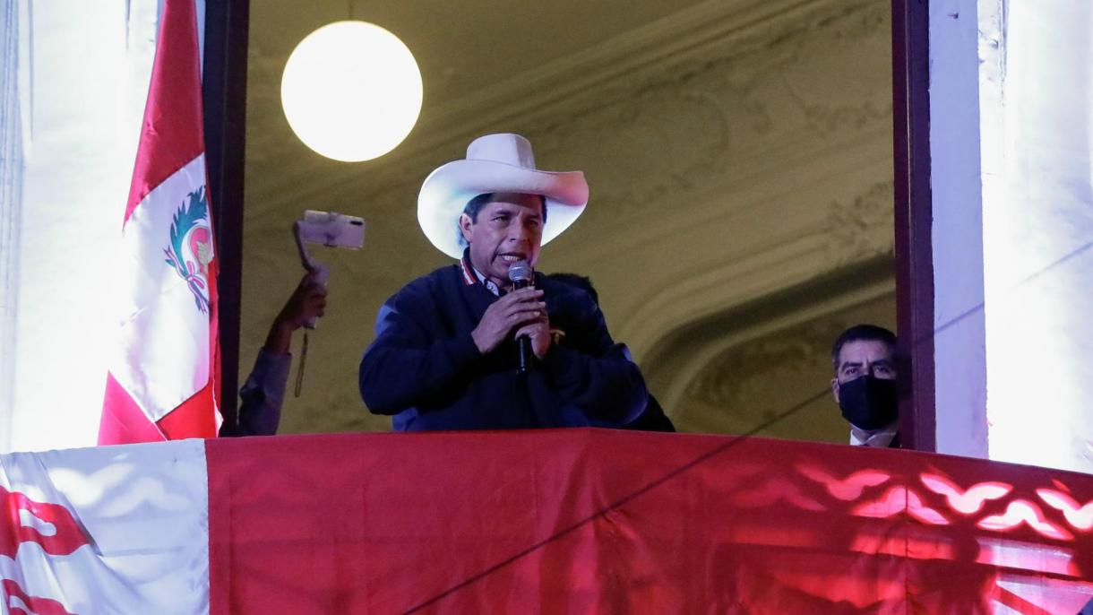 Pedro Kastilyo Perunun yeni prezidenti  oldu