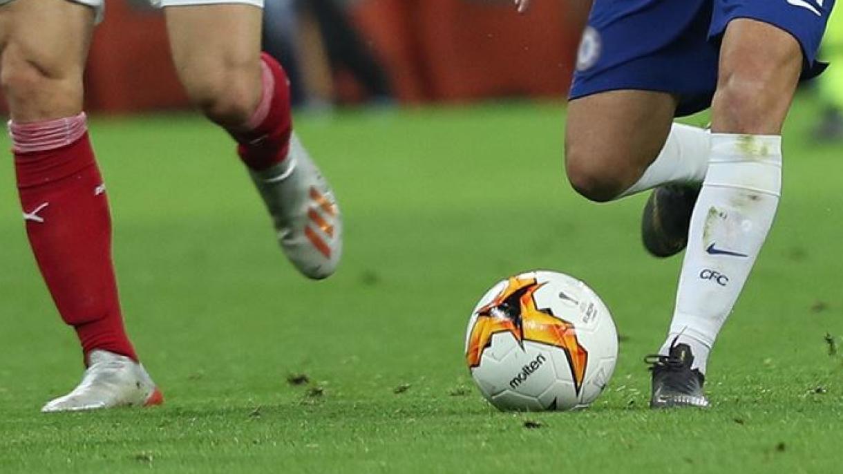 Coronavirus Dalam Dua Orang di Kejohanan England