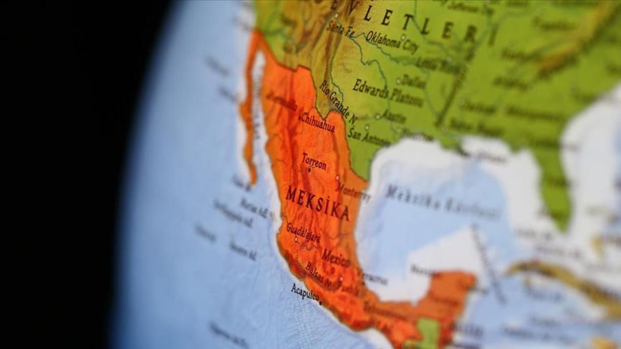 墨西哥旅游大巴事故致21死