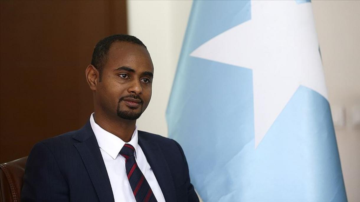 تۈركىيەدە ئالىي مەكتەپ ئوقۇغان بىر ياش سومالىدا مىنىستىر بولدى