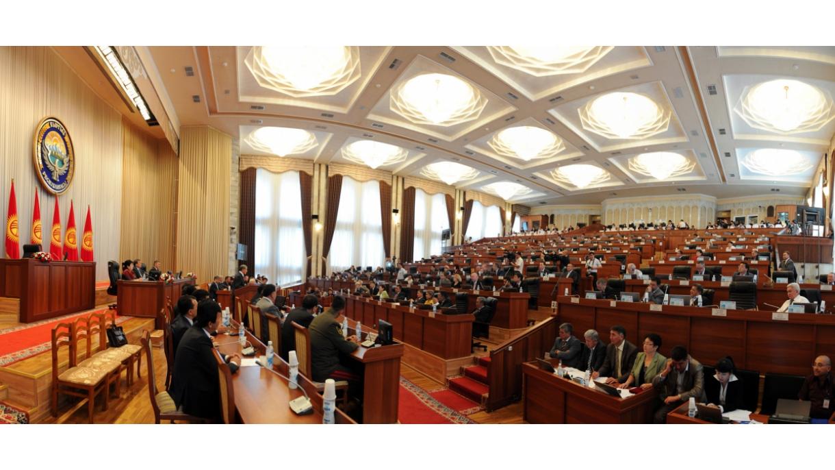 Qirg’iziston parlamentidagi koalitsiya hukumati bugun rasmiy ravishda tarqadi