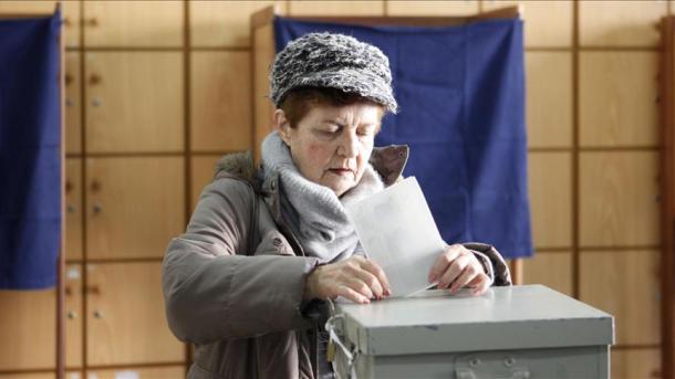キプロス島南部のギリシャ側区域で議員選挙 約600人のキプロス・トルコ人も投票