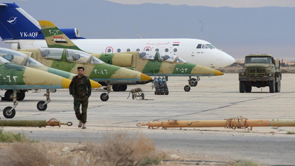 Terroristas derriban avión de combate del Ejército sirio