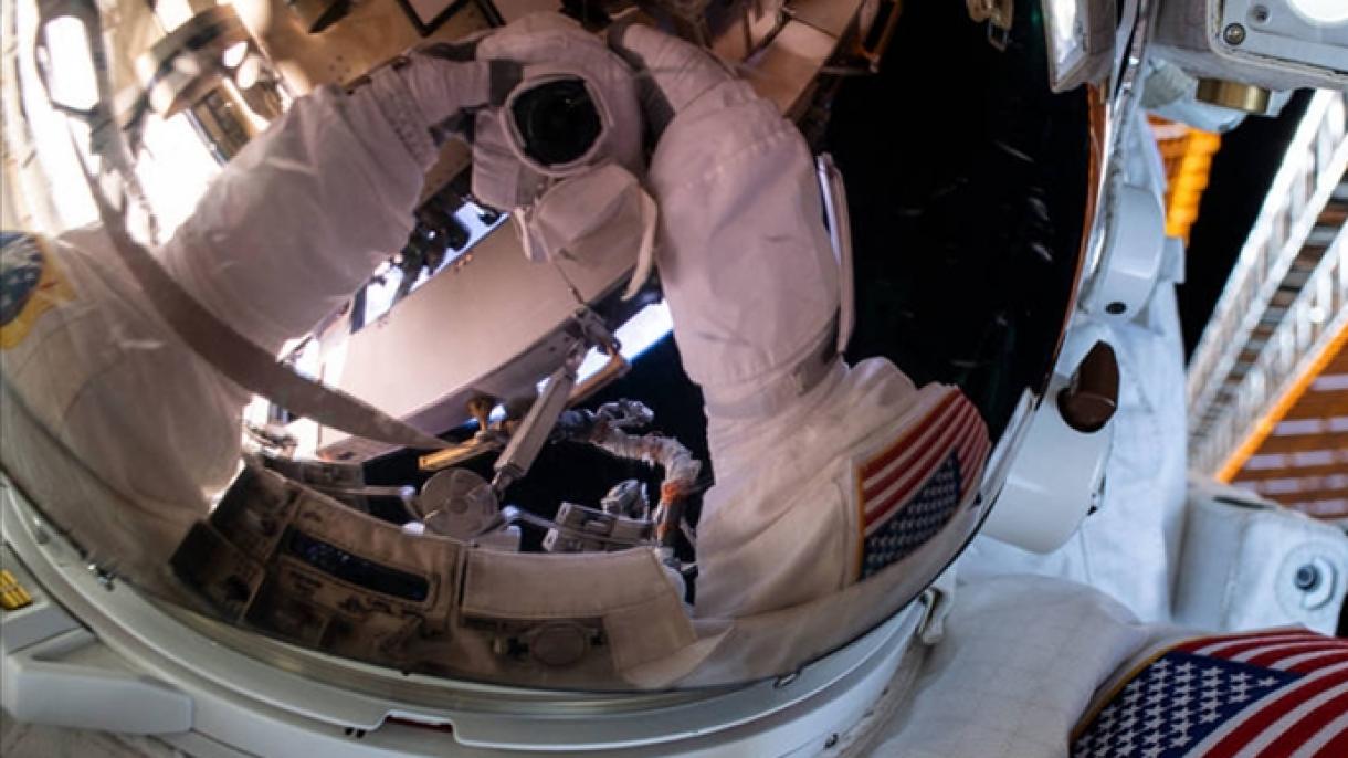 Los astronautas de la NASA han acabado su 13º caminata espacial